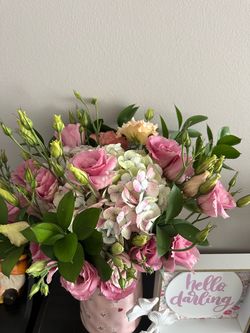 Cute cup flower bouquets