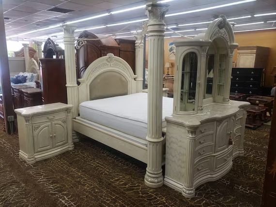 Michael Amini Monte Carlo Snow Bedroom Set