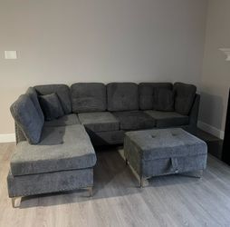 Gray Sectional Sofa with Ottoman