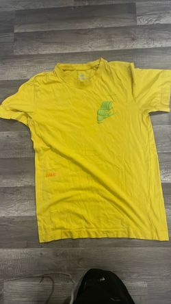 Nike Graphic T-Shirt Yellow