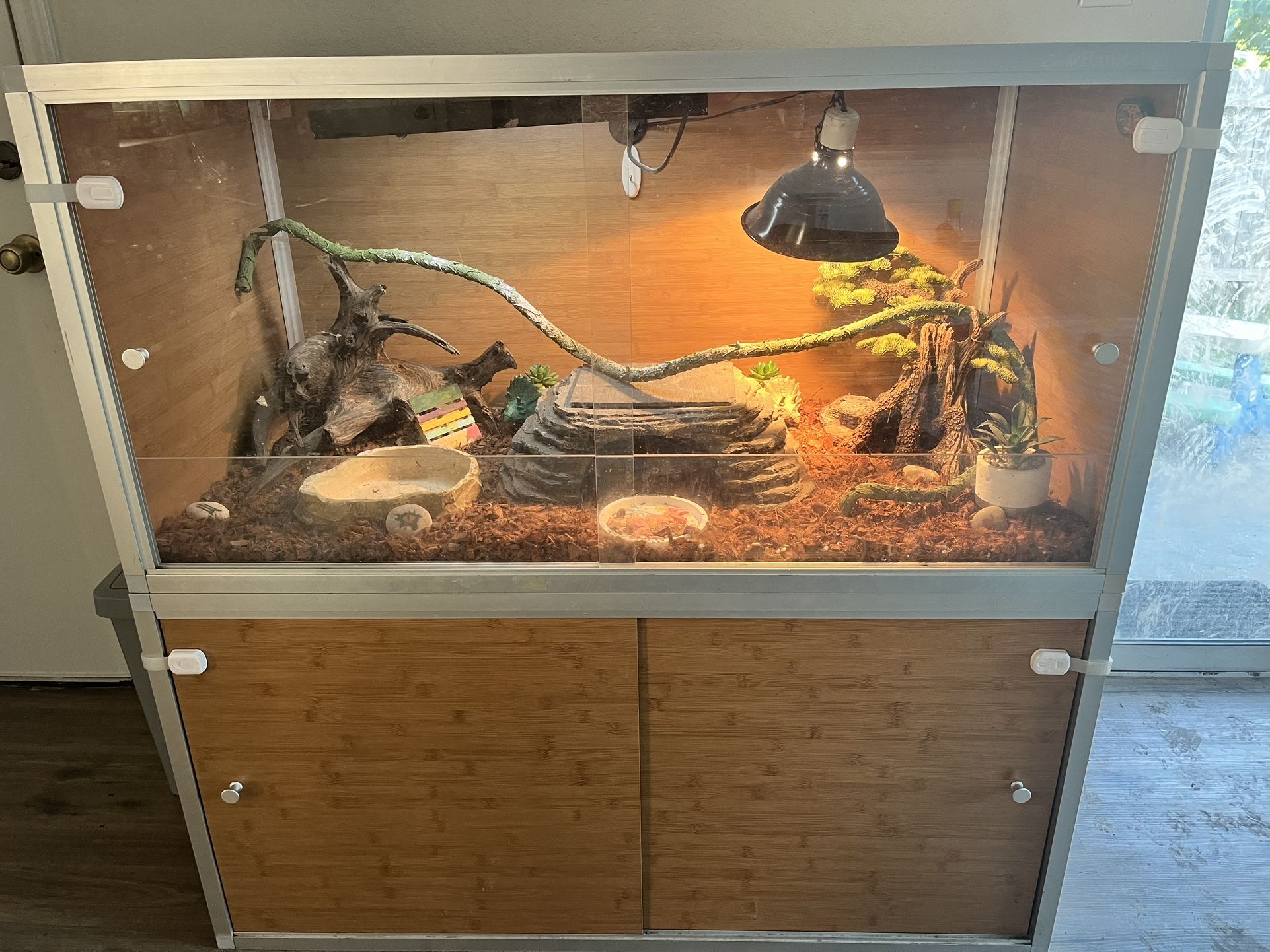 Zen Habitat With Bottom Storage