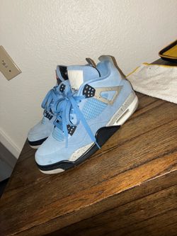 UNC Jordan 4