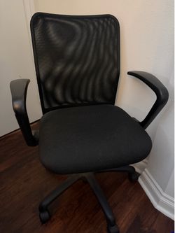 Black office chair