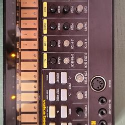 Korg Volca Beats Drum Machine 
