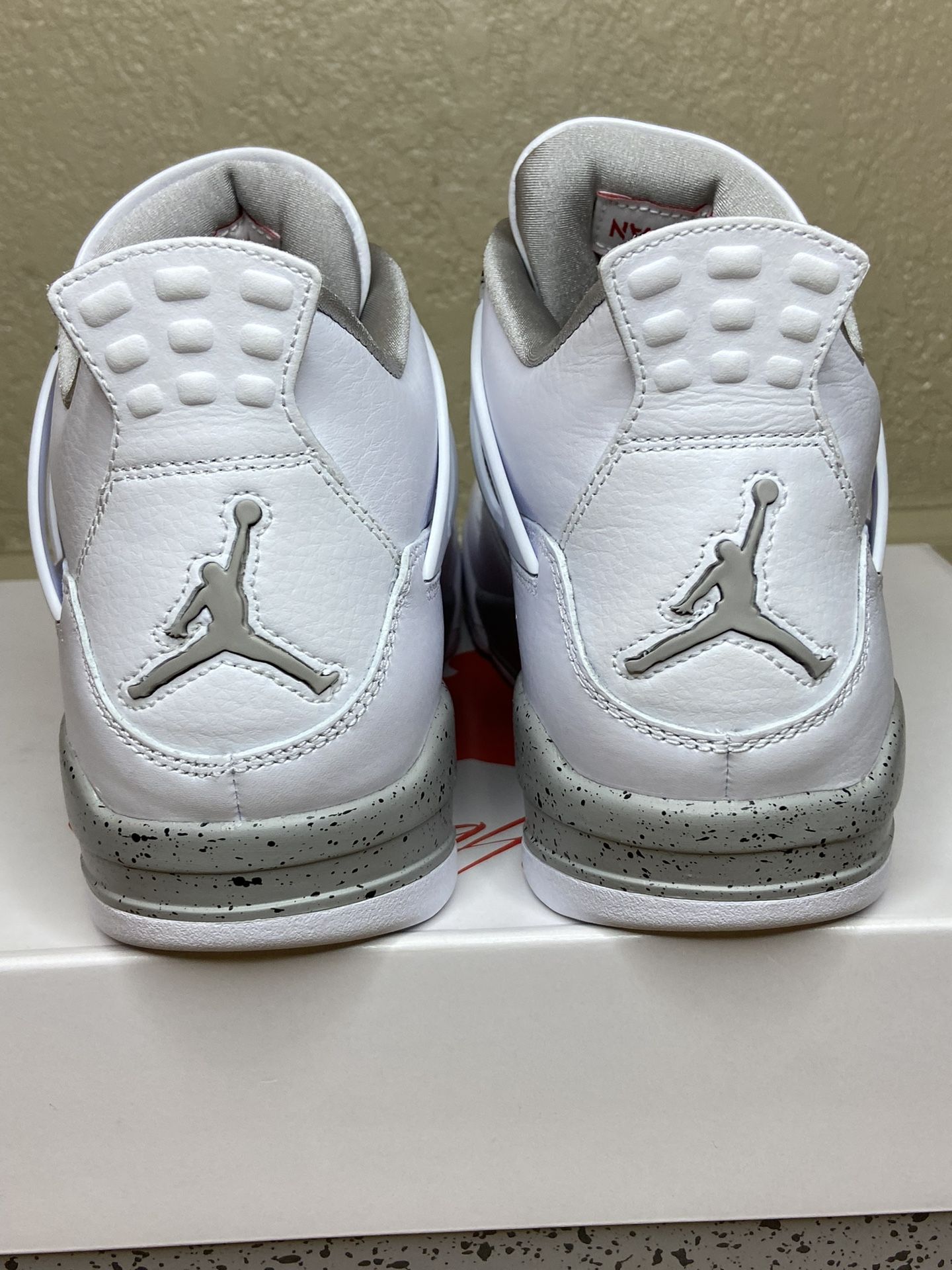 Air Jordan Retro 4 White Oreo