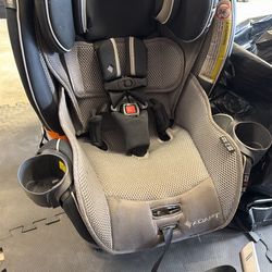 Chicco Fit4 car seats