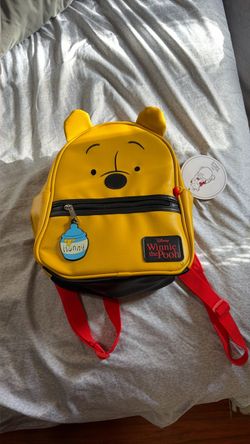 Winnie the Pooh backpack! BRAND NEW NEVER USED