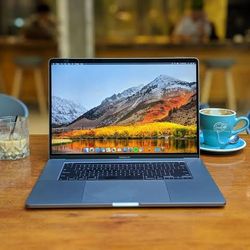 2019 16” Quadcore i7 1Tb