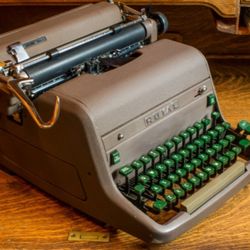 Royal Antique Typewriter Works 