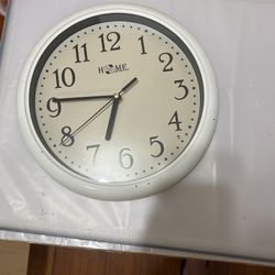 Round Wall Clock 