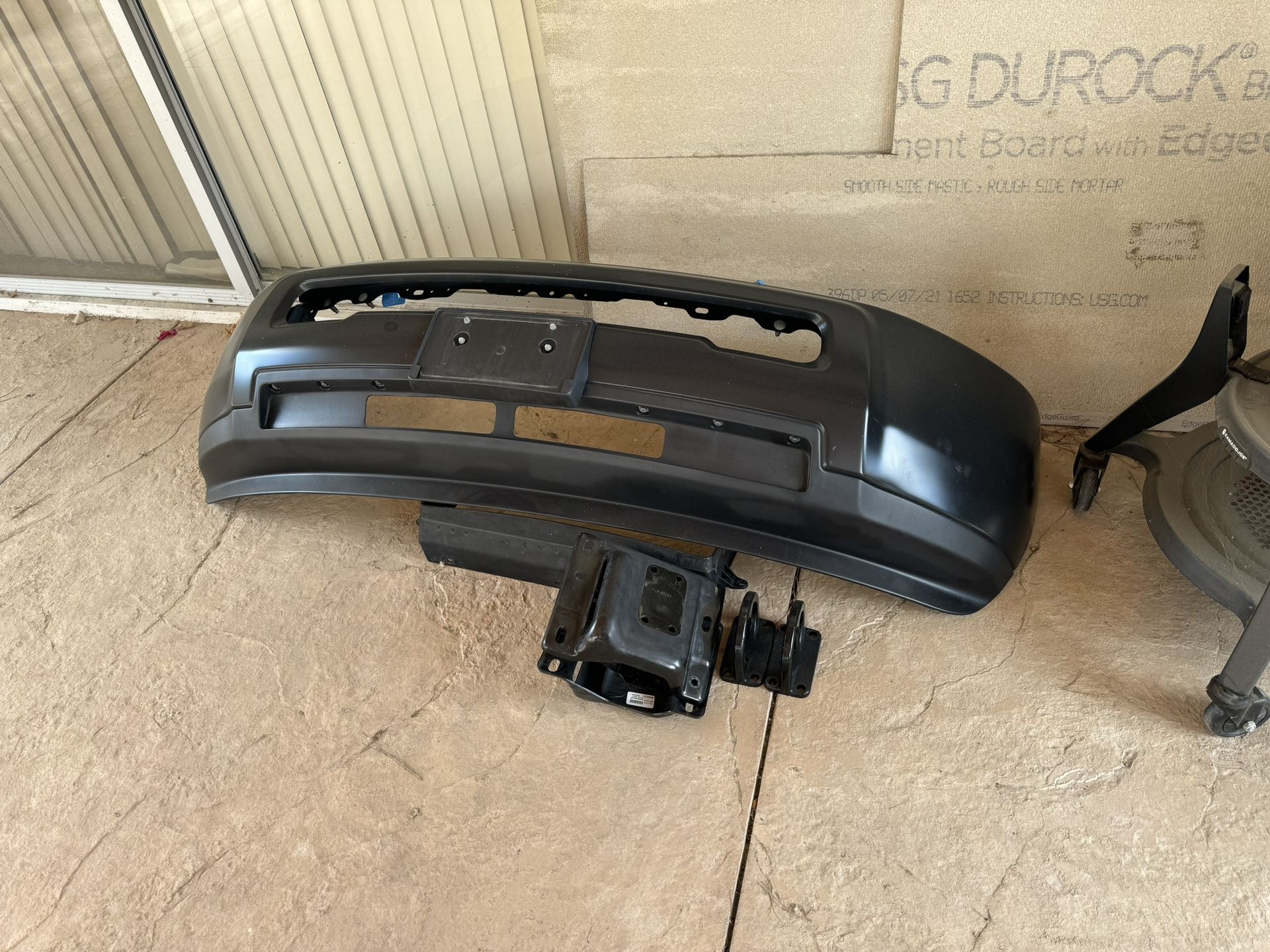 2018 Ram 2500 Front Bumper No Fog Lights