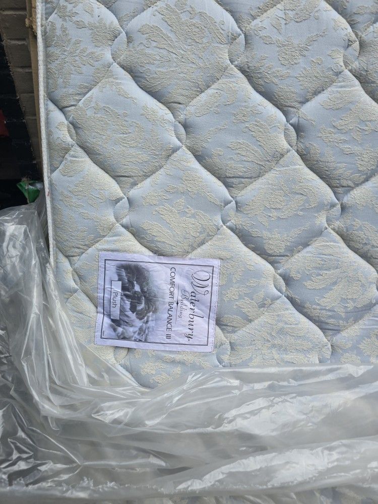 Full Size Matress With Box Free Delivery