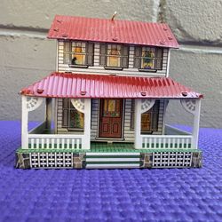 1999 HALLMARK    FARM HOUSE  1ST IN TOWN & COUNTRY