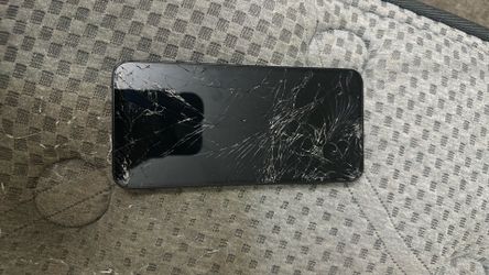 Samsung galaxy phone screen broken
