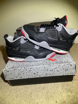 Air Jordan 4 Bred