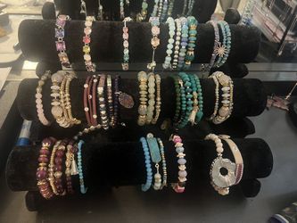 Bohemian Bracelets And Bp Bracelets With Stand