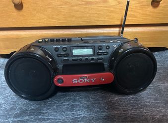 Sony ESP Sports CFD-980 Portable CD and Cassette Boombox