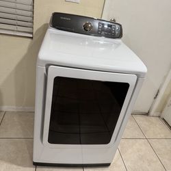 Samsung Electric Dryer 