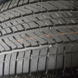 4 BRIDGESTONE TIRES 275-40R22" 