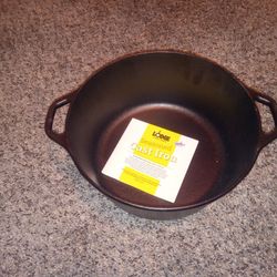 Lodge Cast Iron Dutch Oven