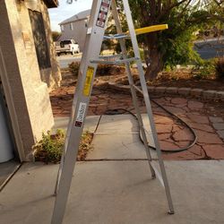 Like New Ladder 