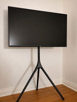 43” VIZIO Smart TV + Modern Tripod Stand
