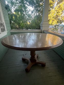 Round table