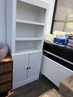 Large White Bookcase With Cabinet