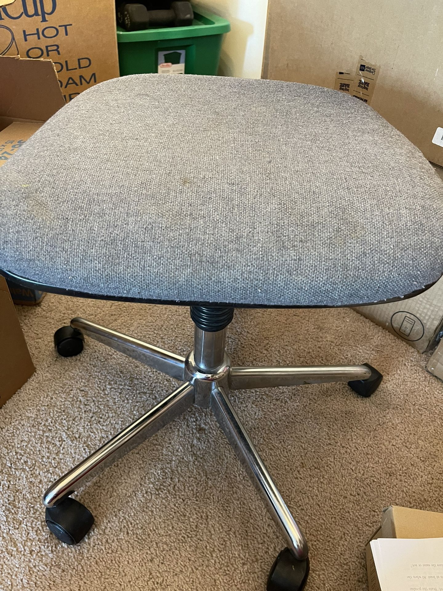 Rotating Office Chair Without Back 