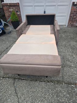 American Leather sleeper