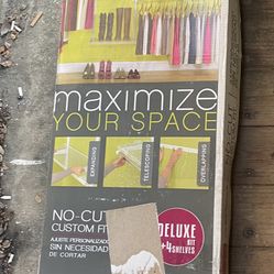 Rubbermaid Configuration Deluxe Closet Organizer System Kit 