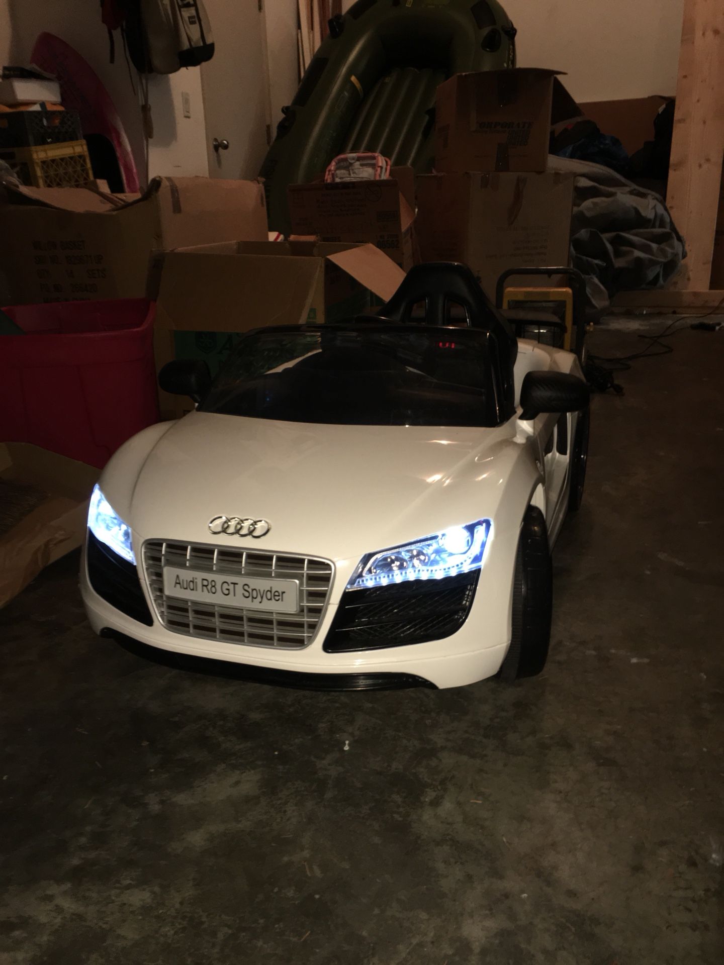 Audi R8 Power Wheels / Kid Traxx