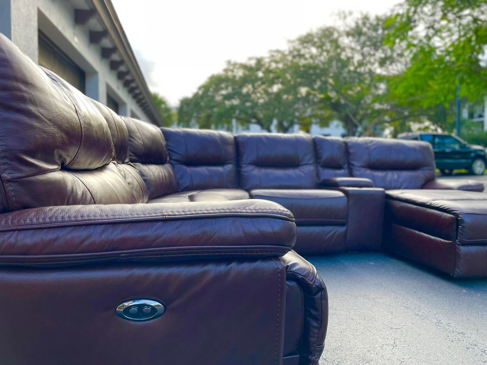 Sofa/Couch Sectional - Recliner - Leather - Brown - Delivery Available 🚛