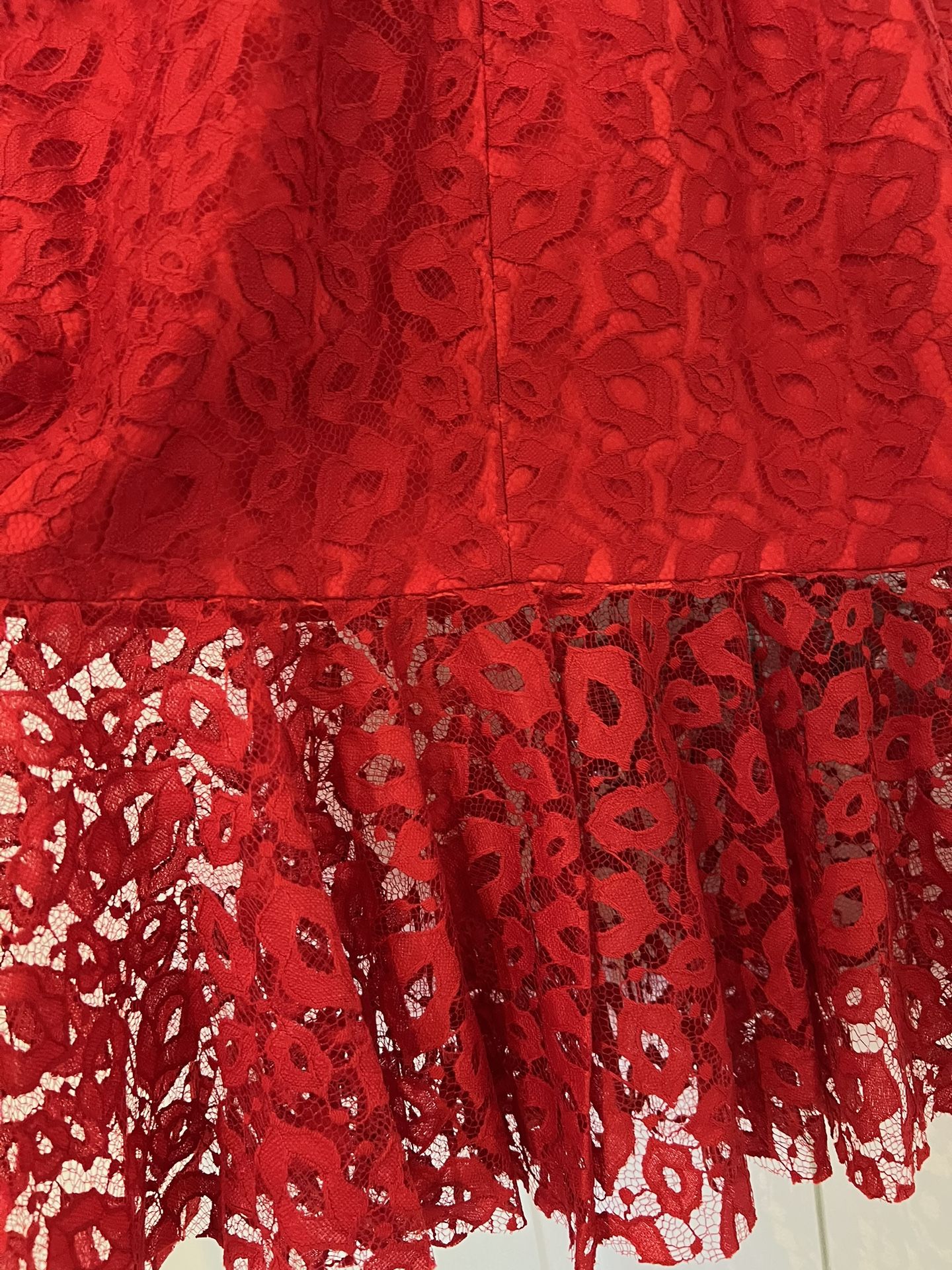 knee length dresses for ladies Yasmin Daisy Lace Dress in Red