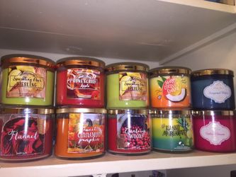 Brand new Bath and body works 3 wic candles