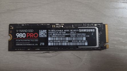 Samsung 980 PRO 2TB PCIe 4.0 NVMe M.2 SSD