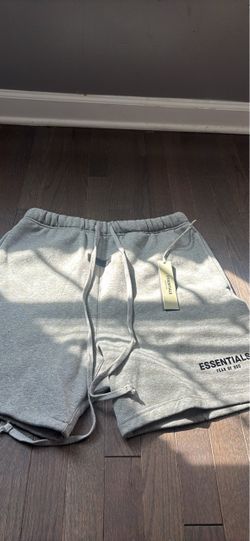 ESSENTIAL SHORTS