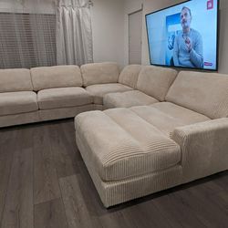 New Plush Soft Corduroy Modular Sectional Couch! Free Delivery 🚚 !