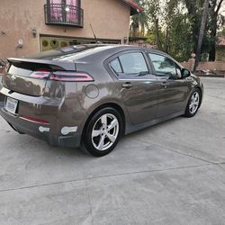 2014 CHEVY VOLT PREMIUM,40 MPG!4 CYLCLEAN TITLE,SMOG,2026 OCT TAGS,NAV,BT