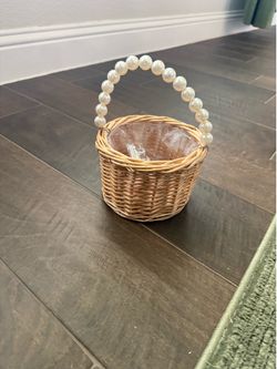 Flower girl basket