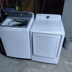 Samsung WASHER AND ELECTRIC DRYER Large Capacity