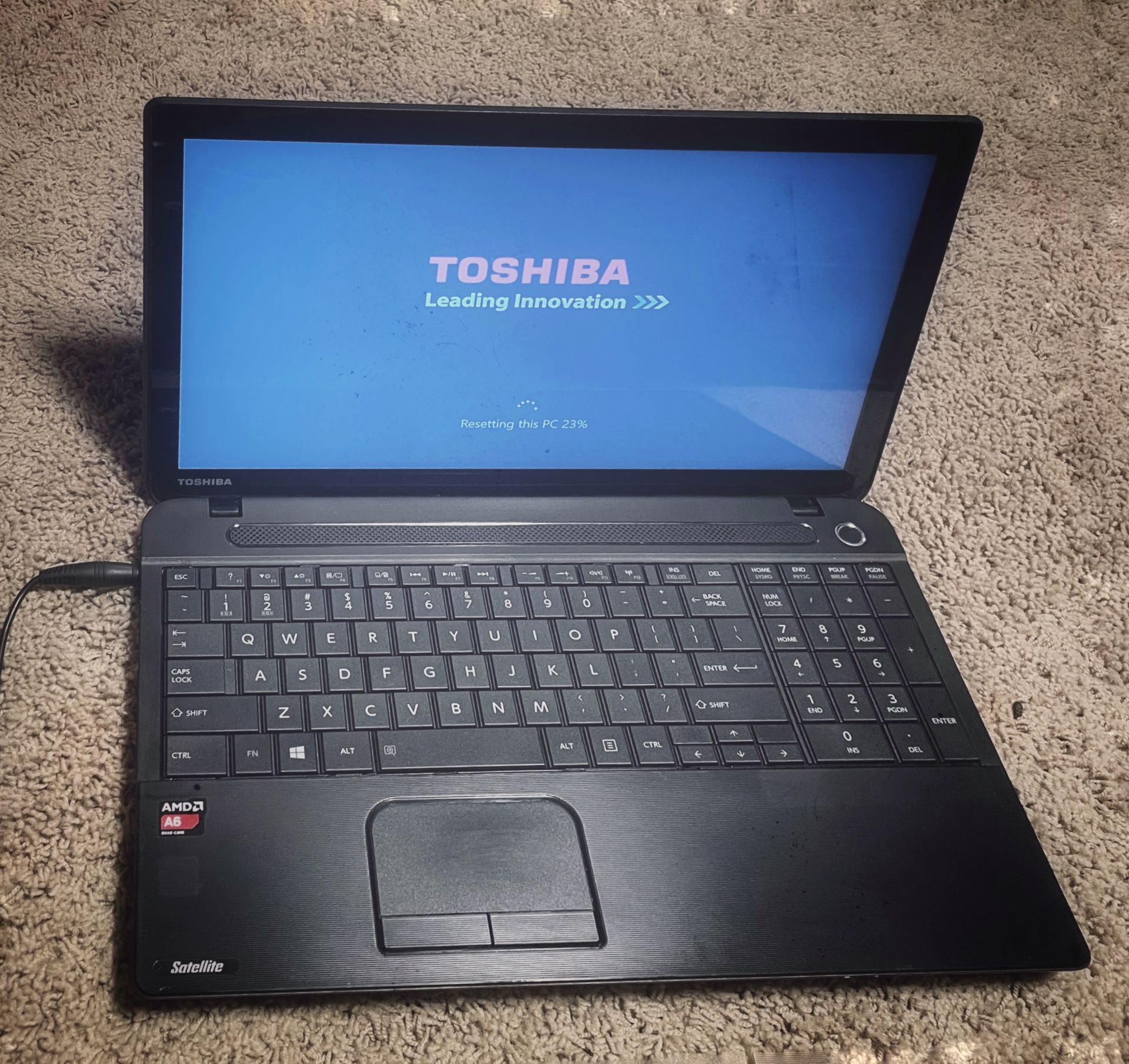 Toshiba Laptop Touchscreen Computer