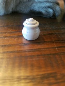 Miniature Crock, with lid