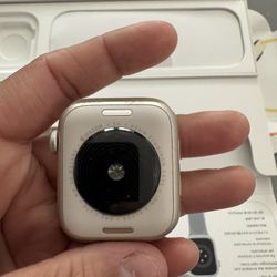 Apple Watch SE2 Starlight 