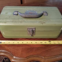 Vintage Simonsen metal tackle box green