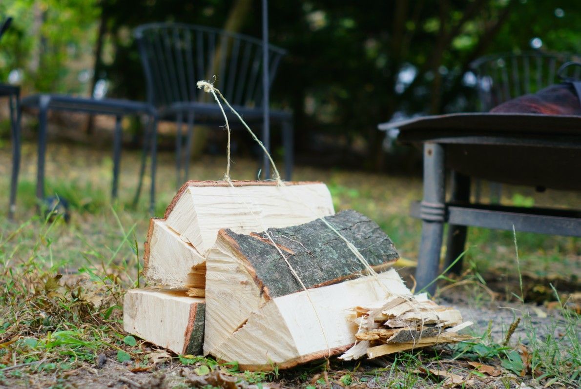 FIREWOOD: BUY 4 GET 1 FREE- FIRESTARTER INCLUDED
