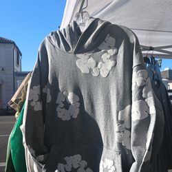 Denim Tears
Cotton Wreath Printed Pullover Size Large 