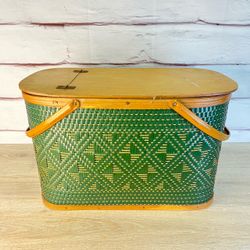 Vintage Hawkeye Burlington Woven Picnic Basket