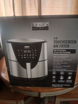 8 Qt Brand new air fryer still in the box