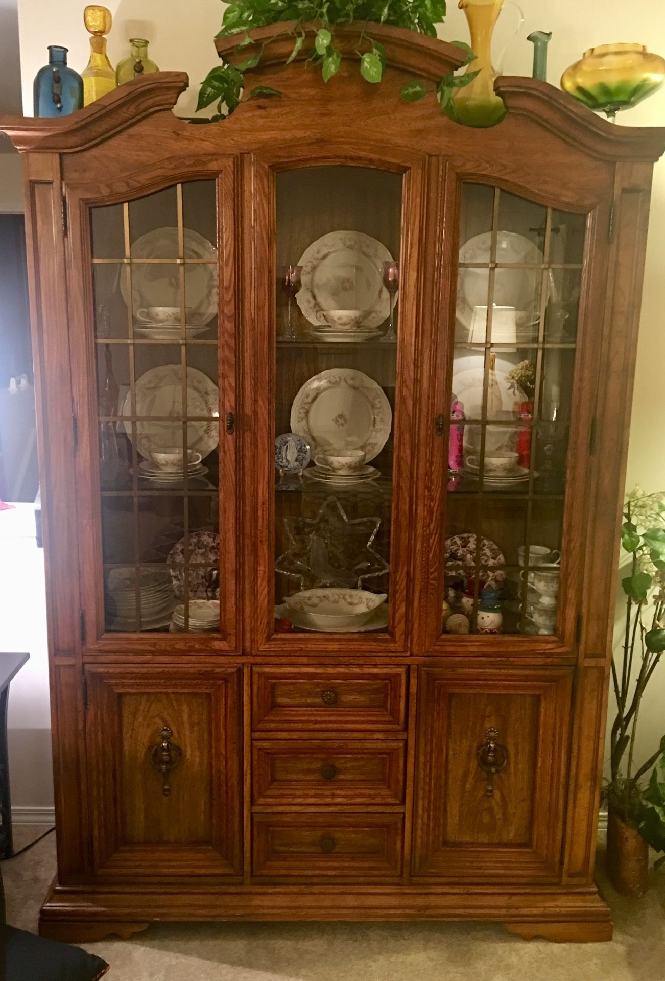 China Hutch Mahogany 